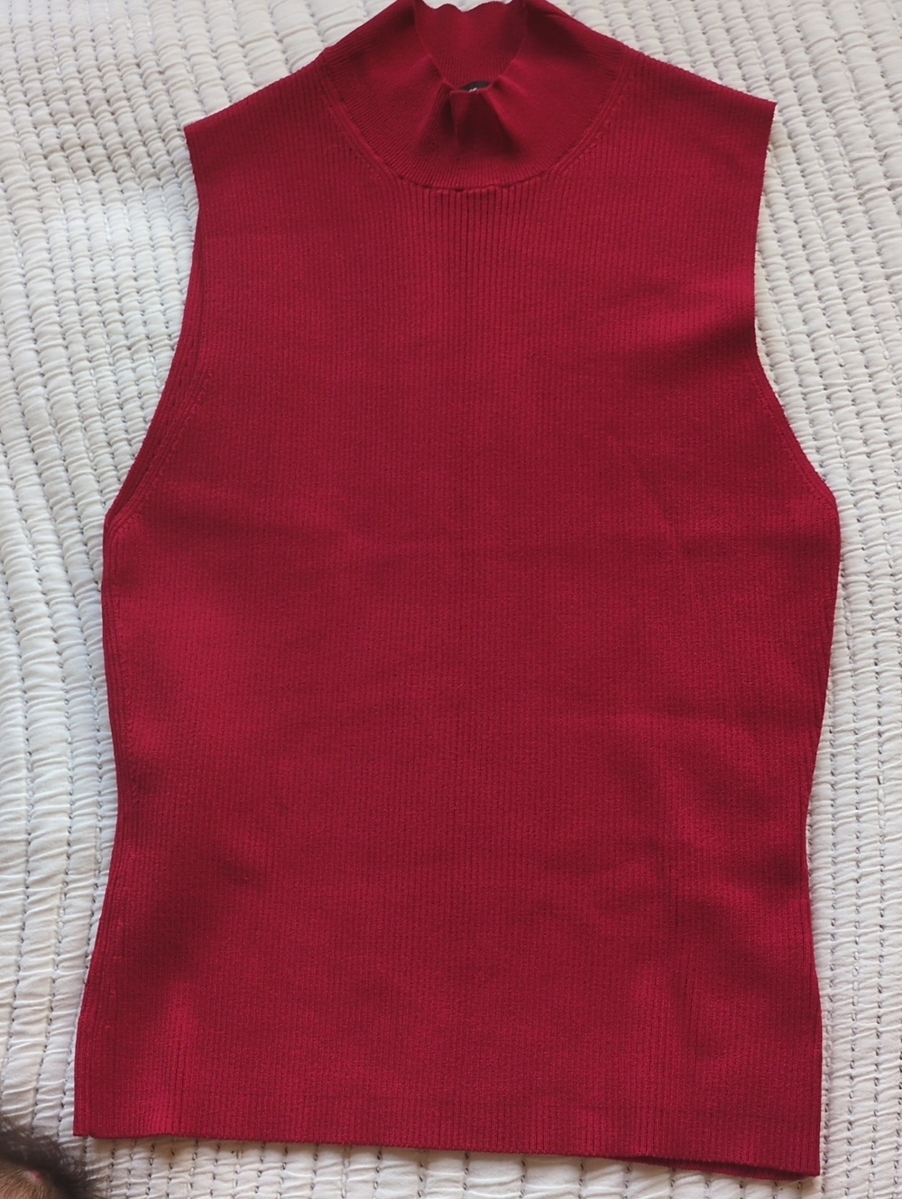 Sleeveless Mock Neck Ribbed Top - Red